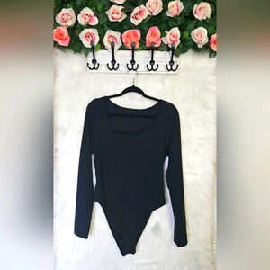 Shein Classic Black Longsleeve Bodysuit (NWOT)